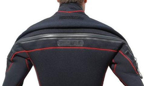 p_wetsuits_sd07_back1.jpg